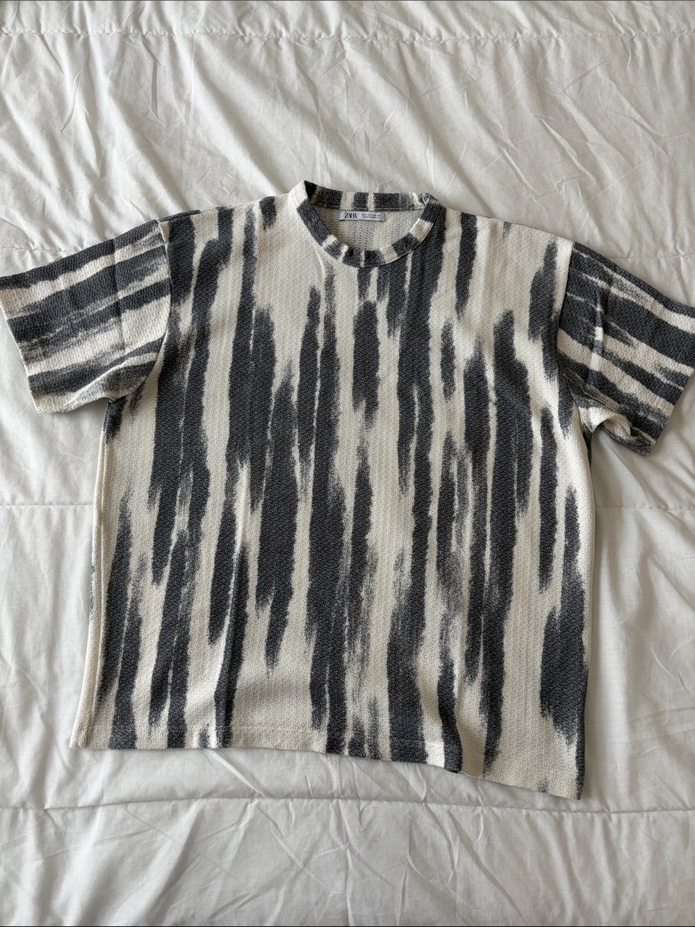Zara Men Black & White Striped Short Sleeve Tee